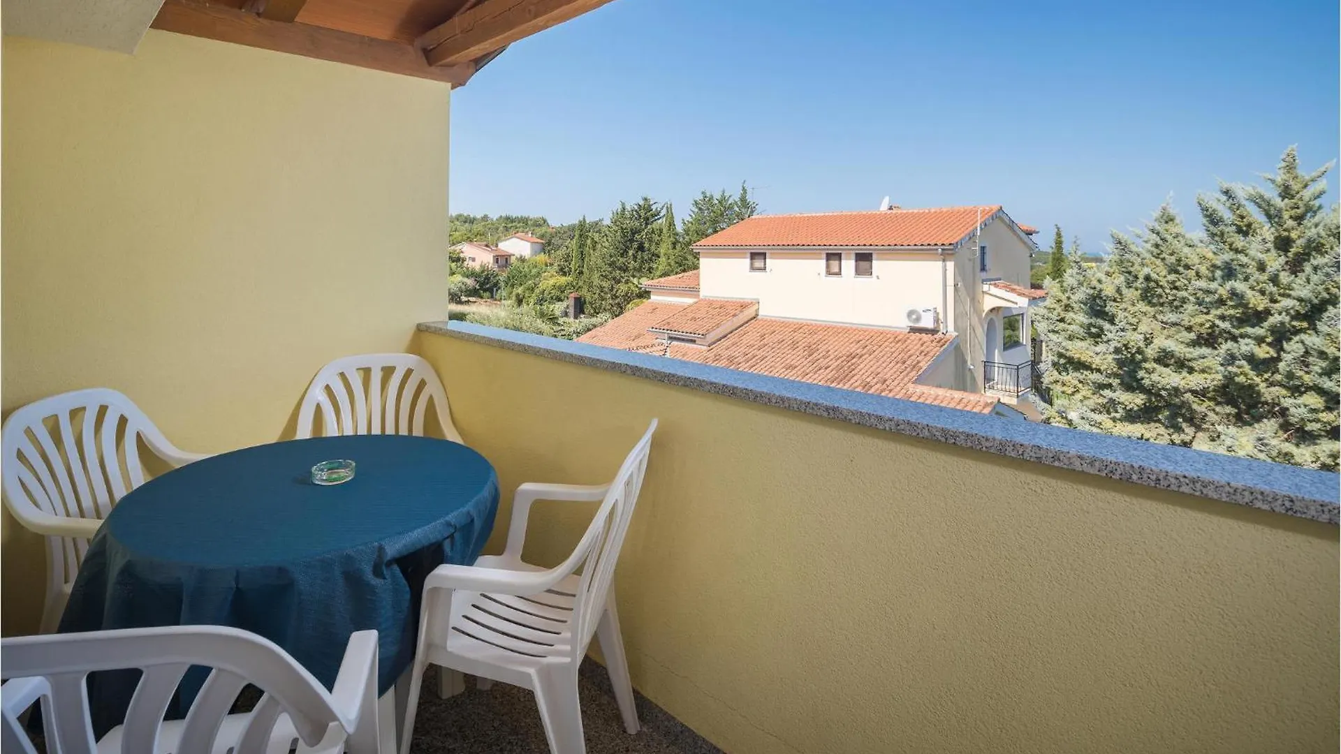 Stunning Apartment In Porec With Kitchen