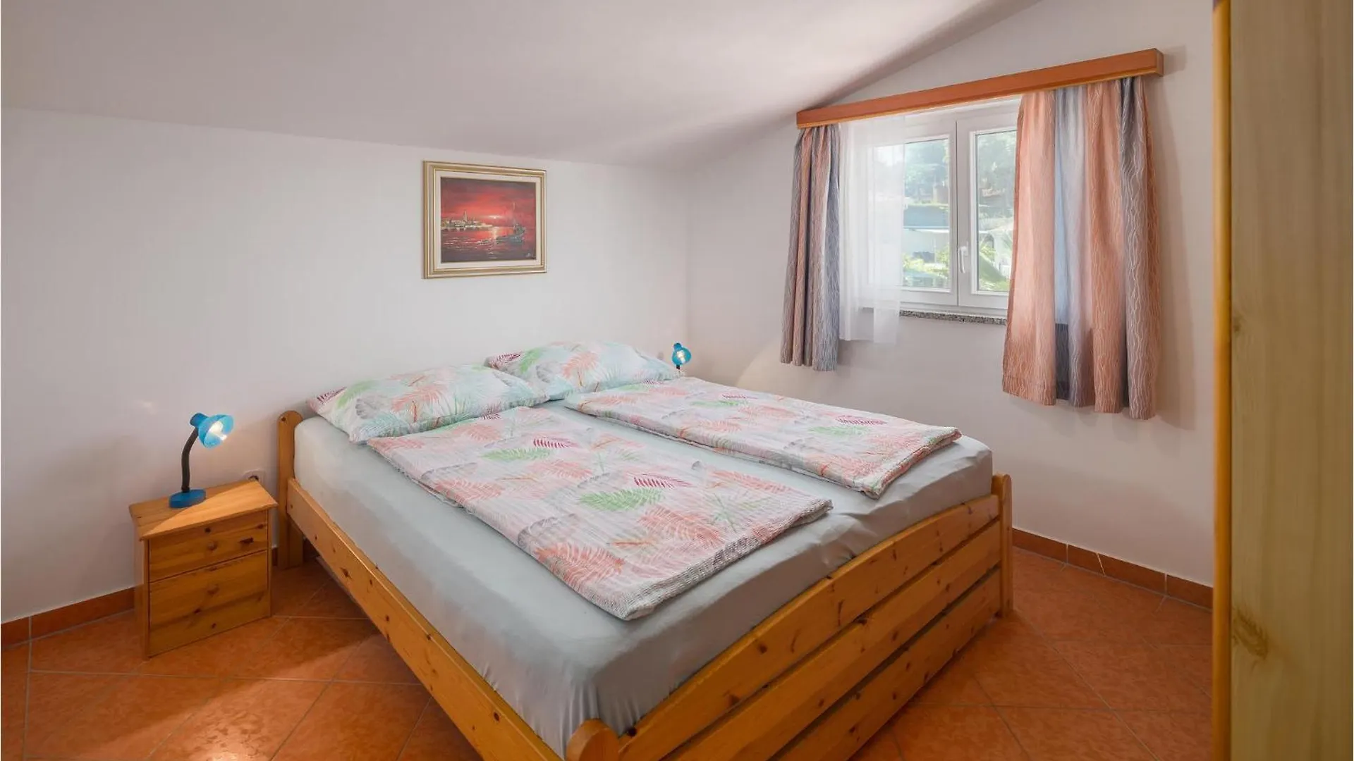 Stunning Apartment In Porec With Kitchen 0*,